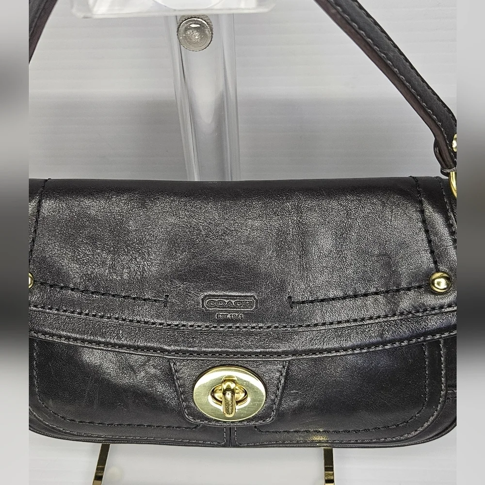 RARE Coach Hampton Vintage Y2K Turnlock Wristlet Clutch – Deep Chocolate Brown